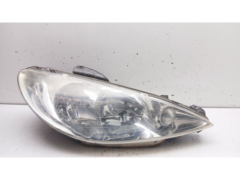Recambio de faro derecho para peugeot 206 cc (2d) 1.6 referencia OEM IAM 9628666780 89001960 