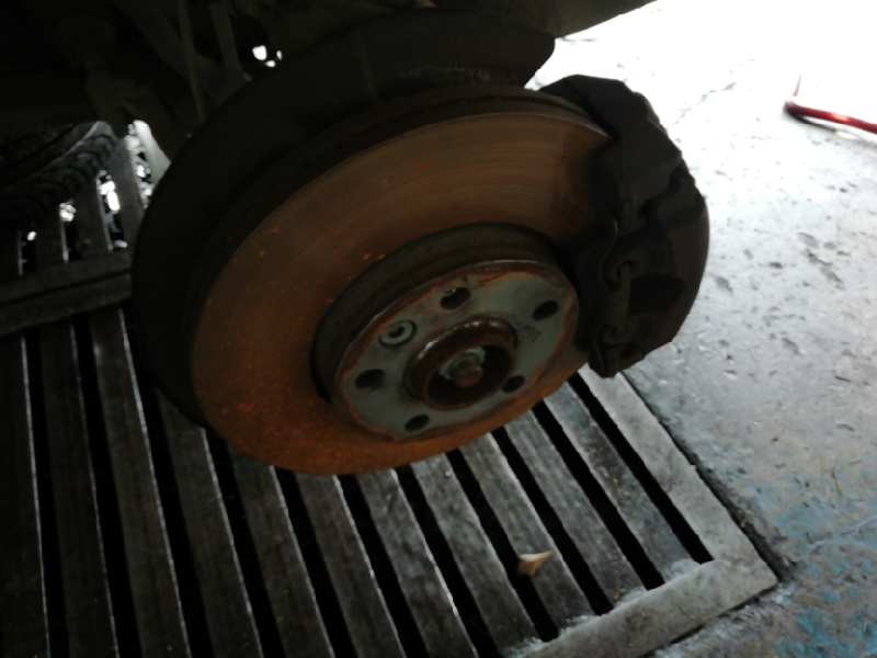 Recambio de mangueta delantera derecha para volkswagen t5 transporter (7e) kombi referencia OEM IAM   