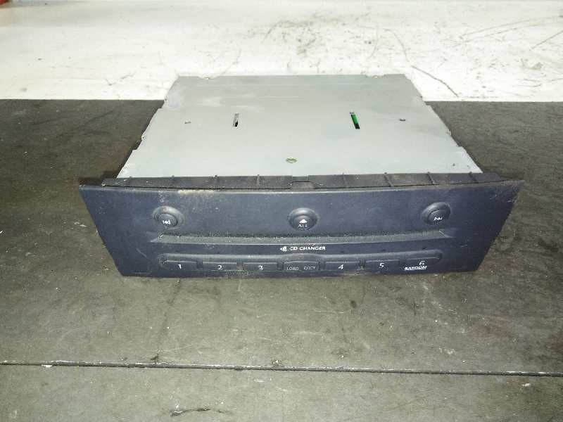 Recambio de sistema audio / radio cd para renault megane ii coupe/cabrio 1.9 dci diesel referencia OEM IAM 8200485082A  