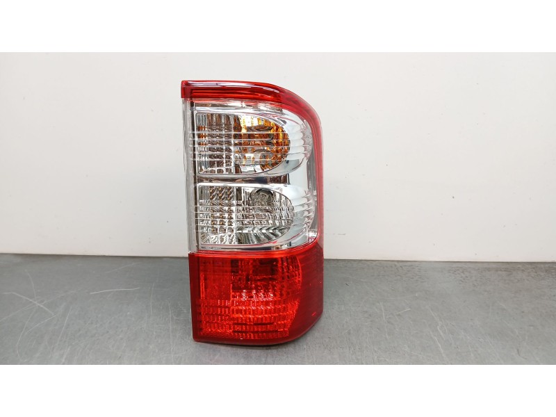 Recambio de piloto trasero derecho para nissan patrol gr (y61) 2.8 turbodiesel cat referencia OEM IAM 26550vc30a 16522452 