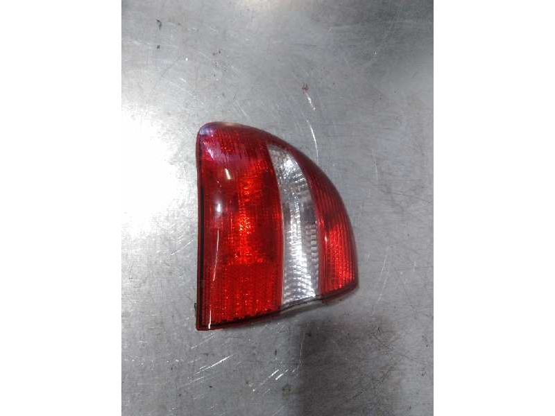 Recambio de piloto trasero izquierdo para volvo v40 familiar 2.0 t referencia OEM IAM SR  