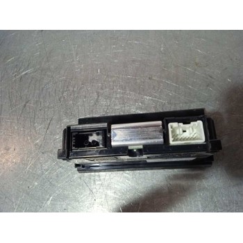 Recambio de display para volvo v50 familiar 1.8 momentum referencia OEM IAM 30775261 PANTALLA MULTIFUNCION 