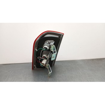 Recambio de piloto trasero derecho para nissan patrol gr (y61) 2.8 turbodiesel cat referencia OEM IAM 26550vc30a 16522452 