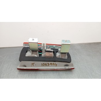 Recambio de piloto trasero derecho para nissan patrol gr (y61) 2.8 turbodiesel cat referencia OEM IAM 26550vc30a 16522452 