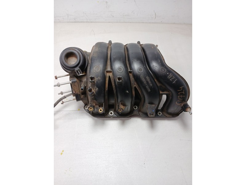 Recambio de colector admision para toyota auris edition referencia OEM IAM 028189S01  