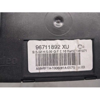 Recambio de mando climatizador para citroën c3 picasso sx referencia OEM IAM 96711892XU SOPORTE ROTO 