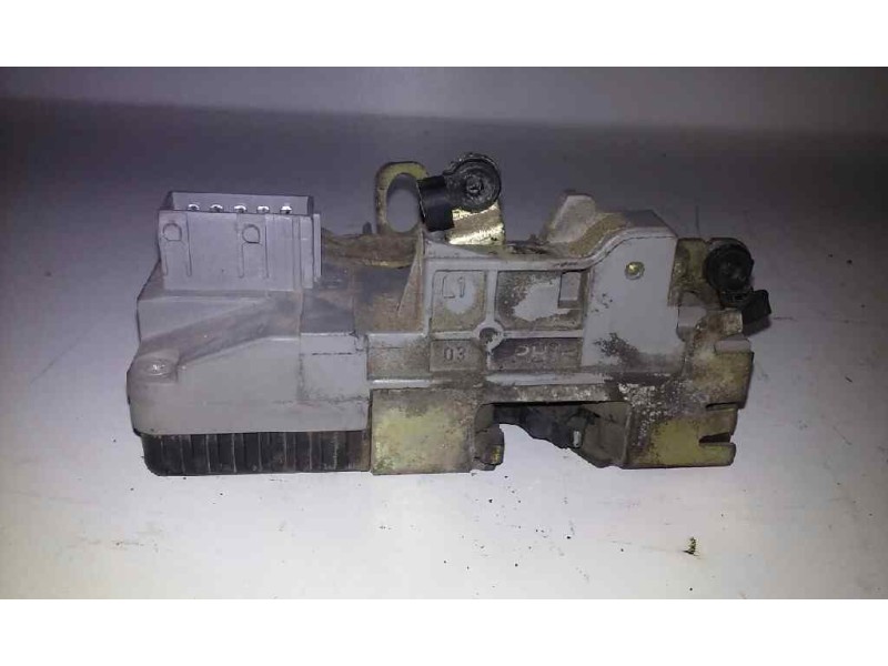 Recambio de cerradura puerta delantera izquierda para peugeot 206 berlina x-line referencia OEM IAM  9PINS 5P