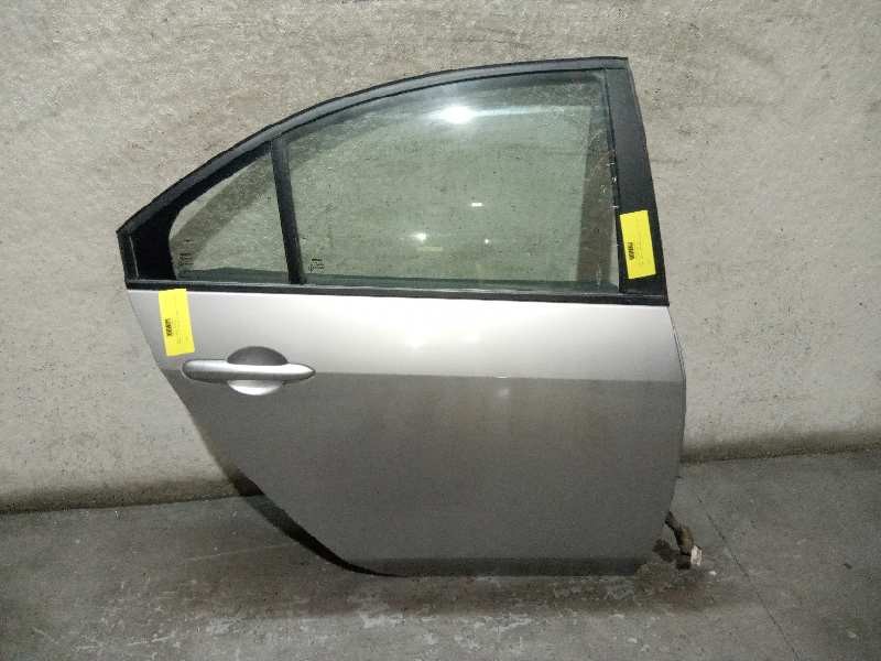 Recambio de puerta trasera derecha para nissan primera berlina (p12) acenta referencia OEM IAM   