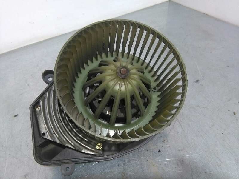 Recambio de motor calefaccion para volkswagen passat berlina (3b2) comfortline referencia OEM IAM 8D1820021  6 PINS