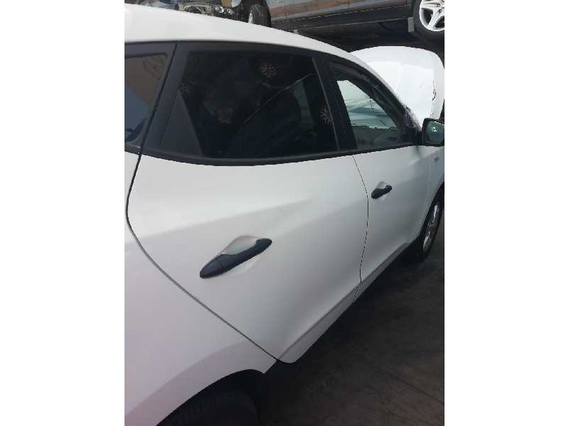 Recambio de puerta trasera derecha para hyundai ix35 classic 2wd referencia OEM IAM 77004-2Y011  