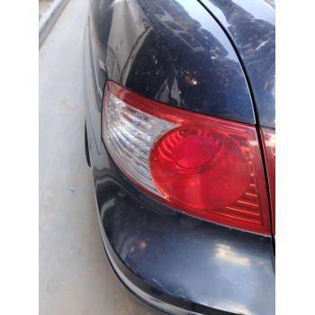 Recambio de piloto trasero izquierdo para kia opirus (gh) 3.5 referencia OEM IAM 924013F010  92401-3F010