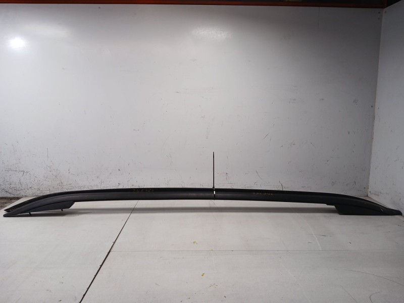 Recambio de barras techo para seat ateca (kh7, khp) 1.0 tsi referencia OEM IAM 575860025 negras 575860026