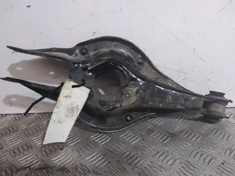 Recambio de brazo suspension inferior trasero derecho para bmw serie 1 lim. (f20) 116d referencia OEM IAM   