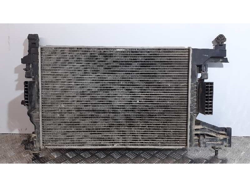 Recambio de radiador agua para opel astra j lim. 1.6 16v cat referencia OEM IAM 13281773 1300299 39074662