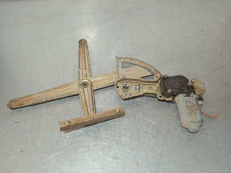 Recambio de elevalunas delantero derecho para peugeot 205 berlina 1.3 gasolina referencia OEM IAM SR ELÉCTRICO 2 PINES 3P