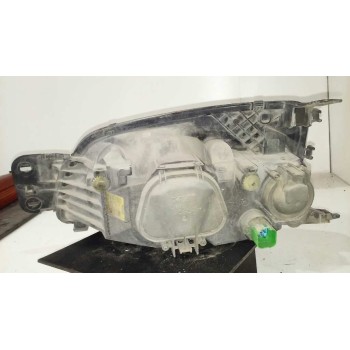 Recambio de faro derecho para ford fiesta berlina básico referencia OEM IAM 0301173302  2ª SERIE