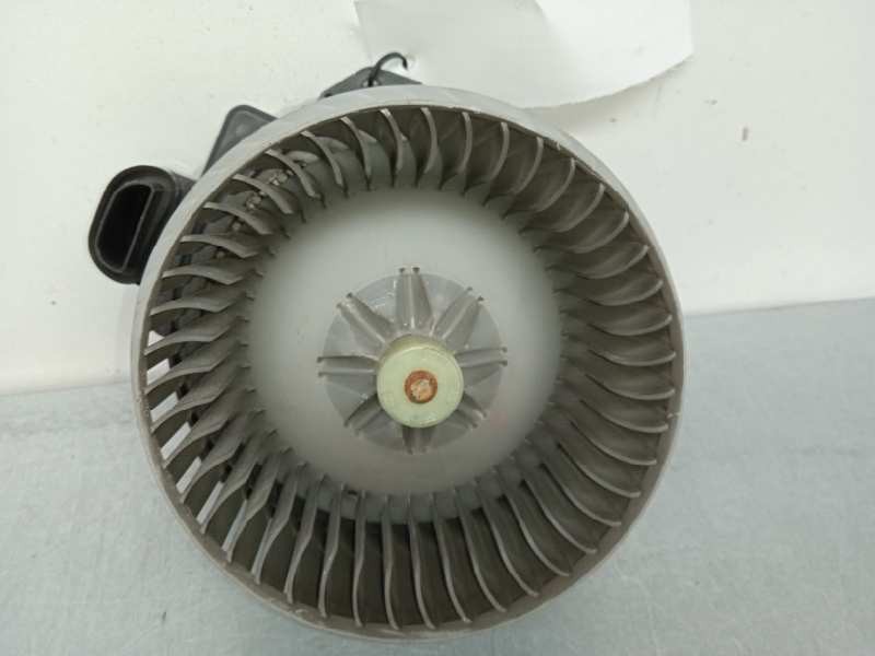 Recambio de motor calefaccion para toyota yaris (ksp9/scp9/nlp9) básico referencia OEM IAM 2727003010  3 PINS