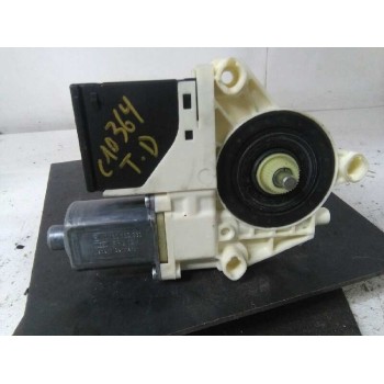 MOTOR ELEVALUNAS TRASERO DERECHO 