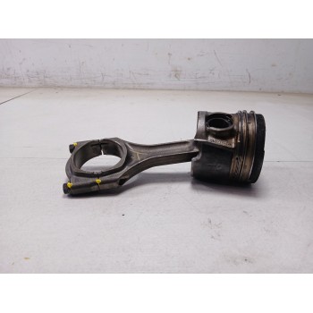 Recambio de piston para opel mokka excellence referencia OEM IAM 0687776302  