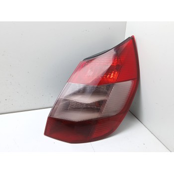 PILOTO TRASERO DERECHO 8200127702 2sk0086590281 