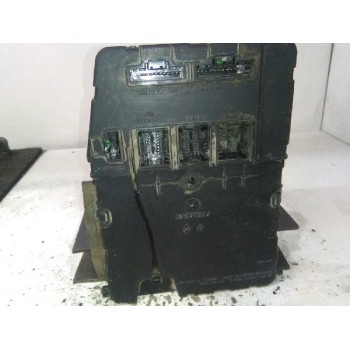 Recambio de caja reles / fusibles para renault megane ii classic berlina confort dynamique referencia OEM IAM 8200309690  UCH