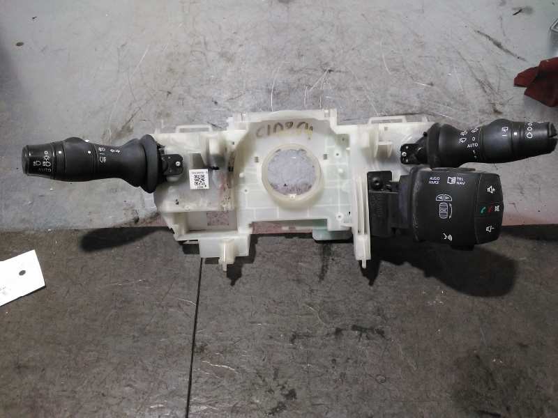 Recambio de mando multifuncion para renault megane iii berlina 5 p dynamique referencia OEM IAM 255670019R 255670019R 