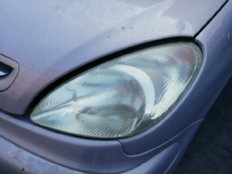 Recambio de faro izquierdo para citroën xsara picasso 2.0 hdi exclusive referencia OEM IAM  1º para pulir