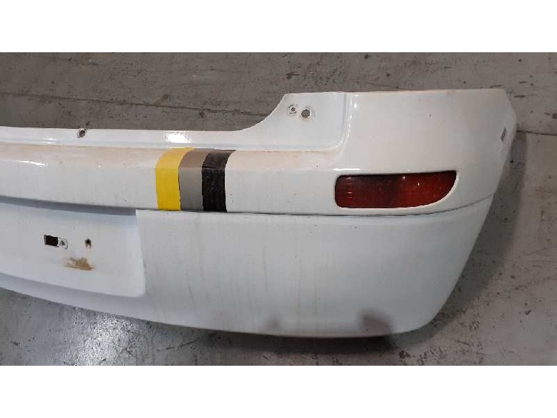 Recambio de paragolpes trasero para opel corsa c club referencia OEM IAM  BLANCO REPARADO POR DENTRO