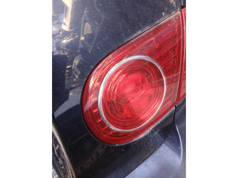 Recambio de piloto trasero derecho interior para kia opirus (gh) 3.5 referencia OEM IAM 924023F080  92402-3F080