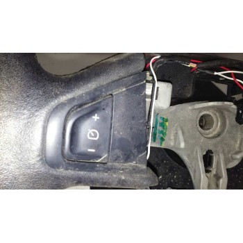 Recambio de volante para renault megane iii berlina 5 p bose edition referencia OEM IAM 484003397R  