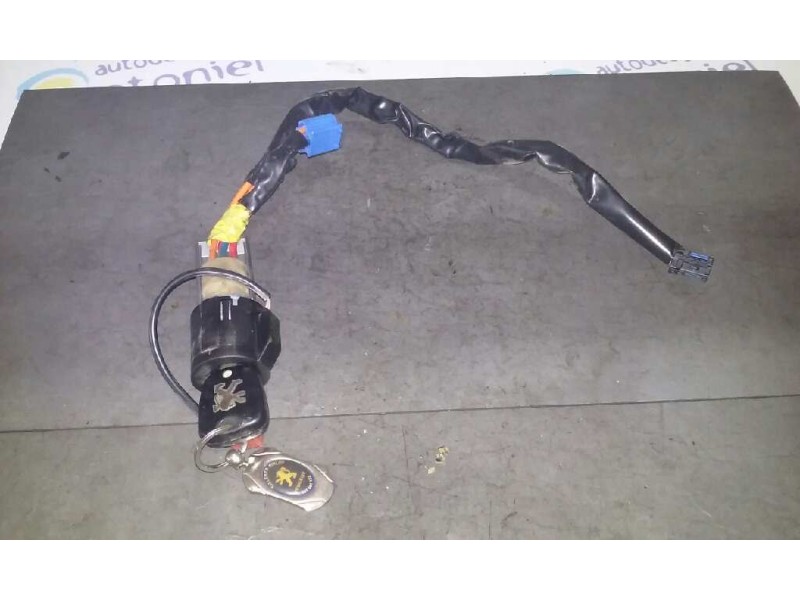 Recambio de conmutador de arranque para peugeot 206 berlina xr referencia OEM IAM 9641551180  