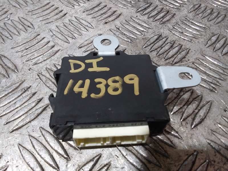 Recambio de modulo electronico para lexus is 300h referencia OEM IAM 8943053040  