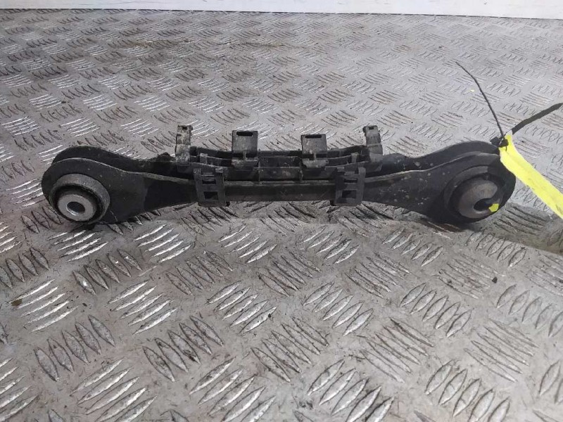 Recambio de brazo suspension superior trasero izquierdo para bmw serie 1 lim. (f20) 116d referencia OEM IAM   