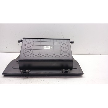 Recambio de guantera para ssangyong korando limited 4x2 referencia OEM IAM 7771A34000LBA  