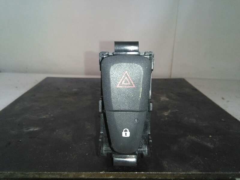 Recambio de warning para dacia sandero ambiance referencia OEM IAM   