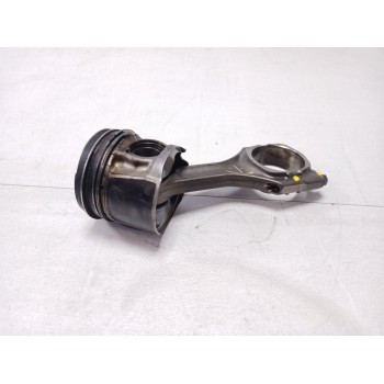 Recambio de piston para opel mokka excellence referencia OEM IAM 0687776302  