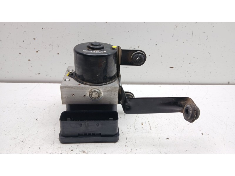 Recambio de abs para volvo s40 berlina 1.6 diesel cat referencia OEM IAM 30793527 31274907 4n512c405gc