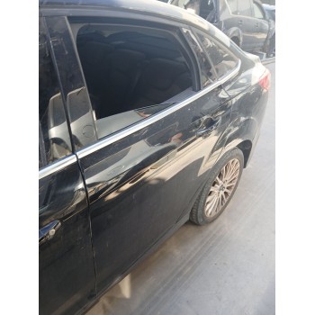 Recambio de puerta trasera izquierda para ford focus iii sedán 1.6 tdci referencia OEM IAM 2172760  