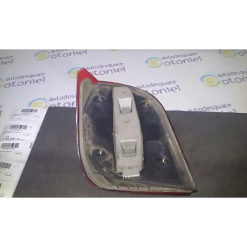 Recambio de piloto trasero derecho para ford fiesta berlina ghia referencia OEM IAM  89 