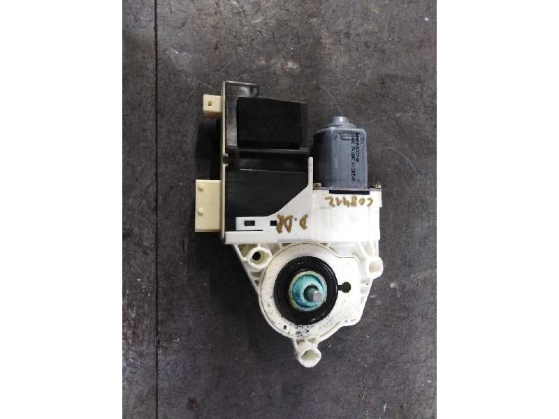 Recambio de motor elevalunas delantero derecho para citroën c4 berlina lx referencia OEM IAM 996388101  