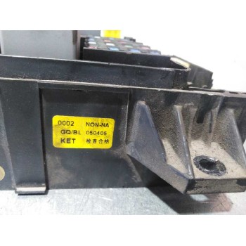 Recambio de caja reles / fusibles para kia carnival ii 2.9 cdri ex referencia OEM IAM 0K53H  