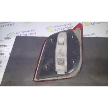 Recambio de piloto trasero izquierdo para ford fiesta berlina ghia referencia OEM IAM   89