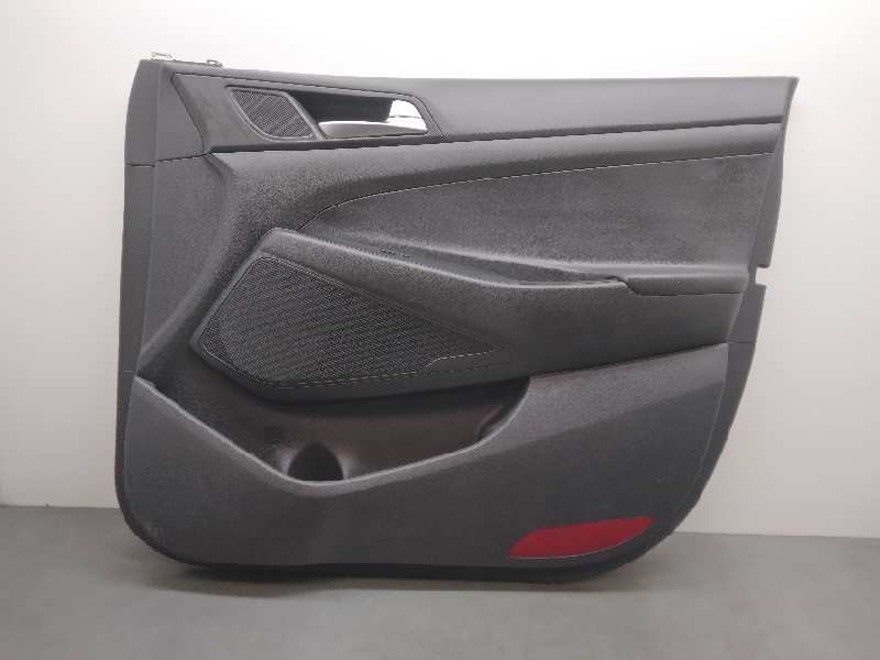 Recambio de guarnecido puerta delantera derecha para hyundai tucson 25 aniversario 4x2 referencia OEM IAM 82340D7010  