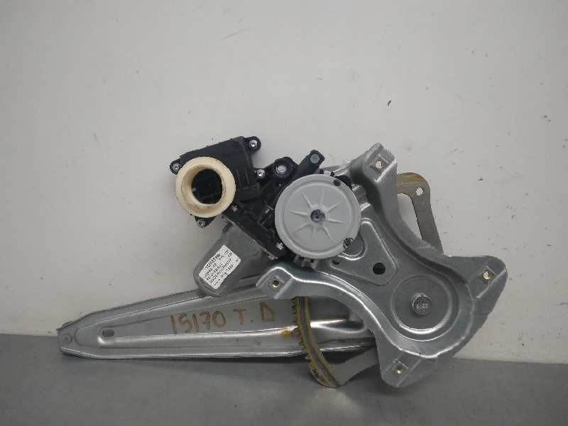 Recambio de elevalunas trasero derecho para toyota auris hybrid active referencia OEM IAM 8572002440B 10 PINES 