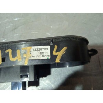 Recambio de mando elevalunas delantero derecho para opel astra h ber. cosmo referencia OEM IAM 13228709 FICHA TOCADA 