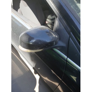 Recambio de retrovisor derecho para ford focus iii sedán 1.6 tdci referencia OEM IAM E9024550  