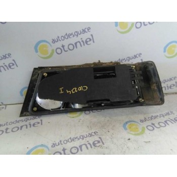 Recambio de piloto trasero izquierdo para peugeot 405 berlina sri climatisee referencia OEM IAM   