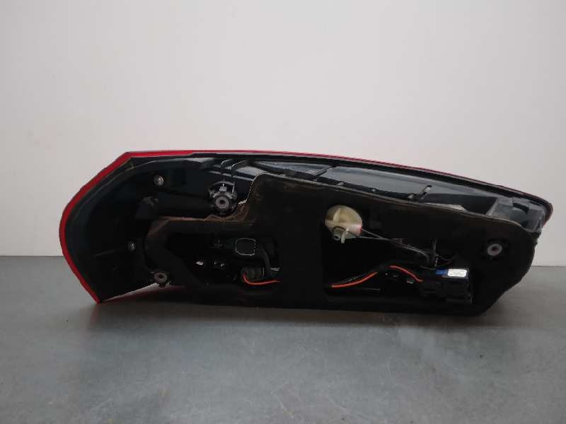 Recambio de piloto trasero derecho para citroën c4 picasso feel referencia OEM IAM 21023302R 9814757180 