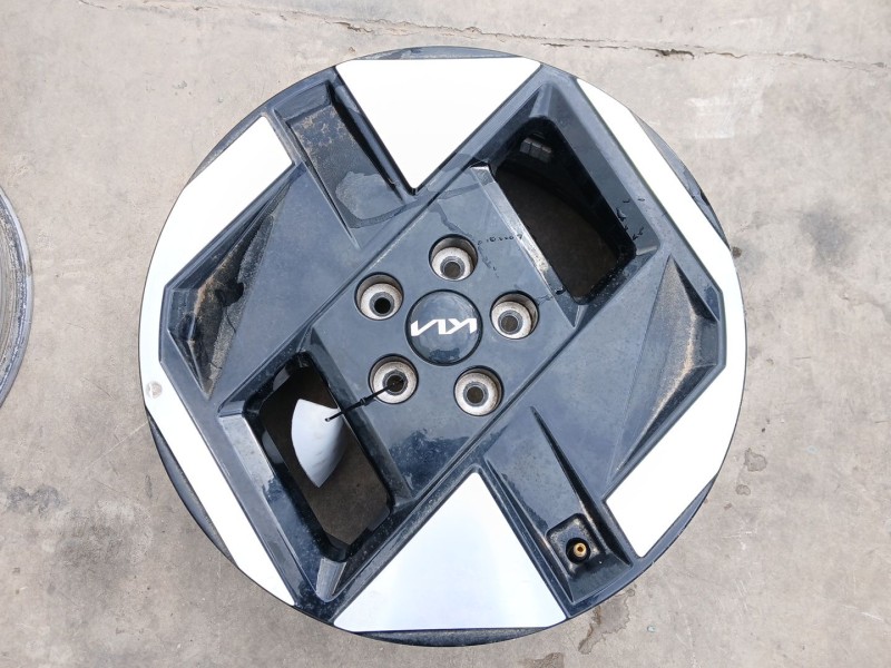 Recambio de llanta para kia ev3 referencia OEM IAM 52910EV100 x1 17 pulgadas