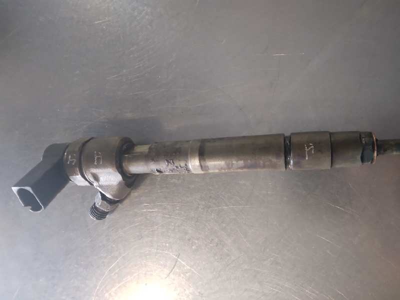 Recambio de inyector para mercedes-benz vito (w639) basic, combi 2.1 cdi cat referencia OEM IAM 0445110192 X1 